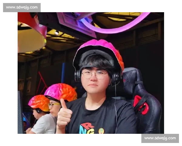 惊喜连连！官方公告发布，XXX球员重回赛场，粉丝激动不已！