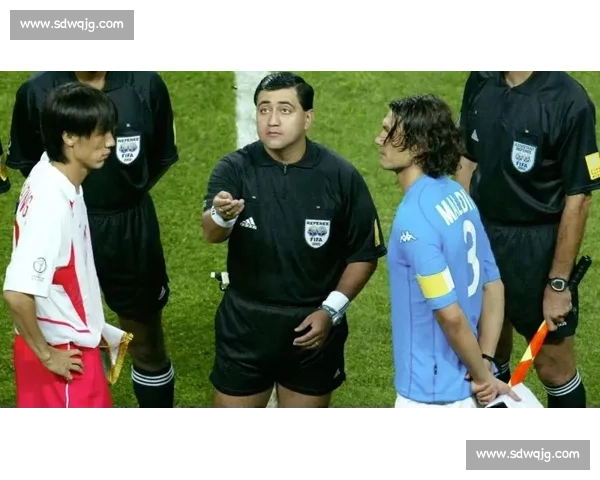 独家爆料！2026世界杯快讯：某国足疑遭黑哨，裁判组引争议！