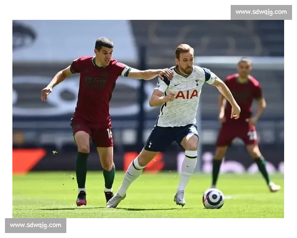 热刺锋线爆发!凯恩梅开二度,助球队豪取三连胜 热刺锋线爆发!凯恩梅开二度,助球队豪取三连胜